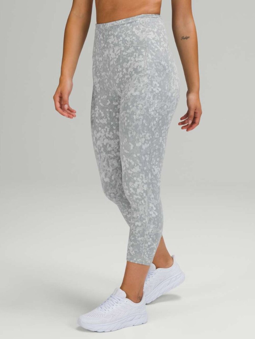 NWOT LULULEMON Swift Speed High-Rise Crop 21" Leggings Luxtreme - 6 - Grey White